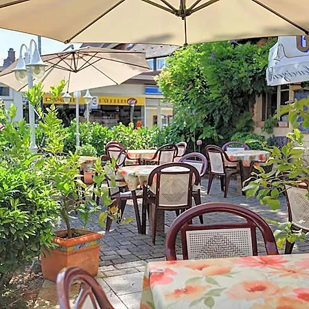 Zum Hirschen Hotel 3*